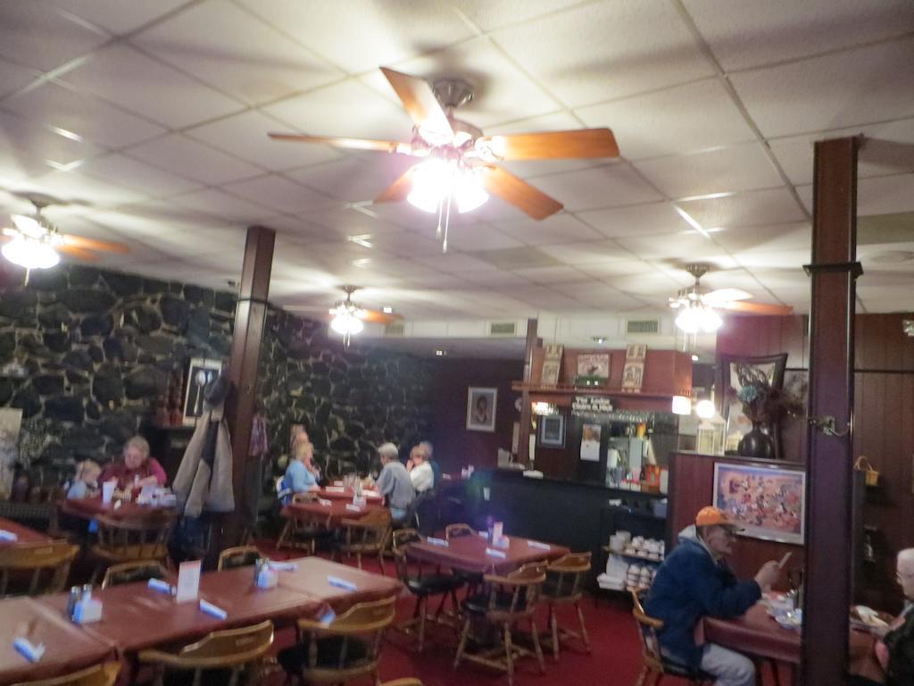 Midtown Western Inn - Kearney Buitenkant foto